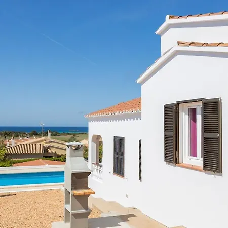 Sorelia - Close To The Beach & Sea Views Holiday home
